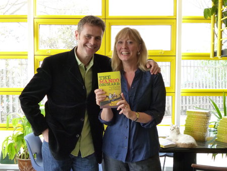 Author Robin Bayley kindly came in to see his old friend Annie and sign copies of his book The Mango Orchard. / {Location}: Bibliophile Datapoint\\n\\n11/04/2012 13:38